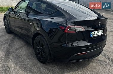 Внедорожник / Кроссовер Tesla Model Y 2022 в Киеве