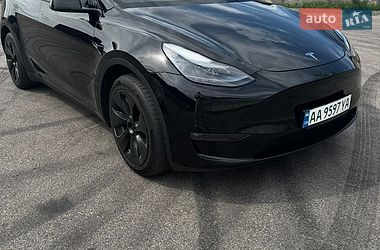 Позашляховик / Кросовер Tesla Model Y 2022 в Києві фото 2 Позашляховик / Кросовер Tesla Model Y 2022 в Києві