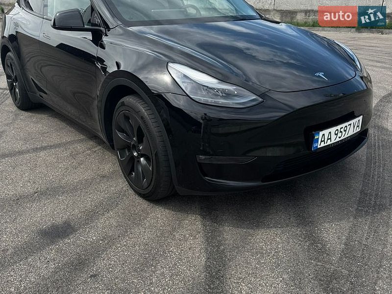 Позашляховик / Кросовер Tesla Model Y 2022 в Києві фото 2 Позашляховик / Кросовер Tesla Model Y 2022 в Києві