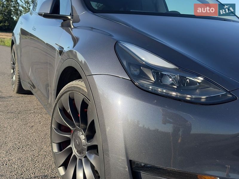 Позашляховик / Кросовер Tesla Model Y 2023 в Вінниці