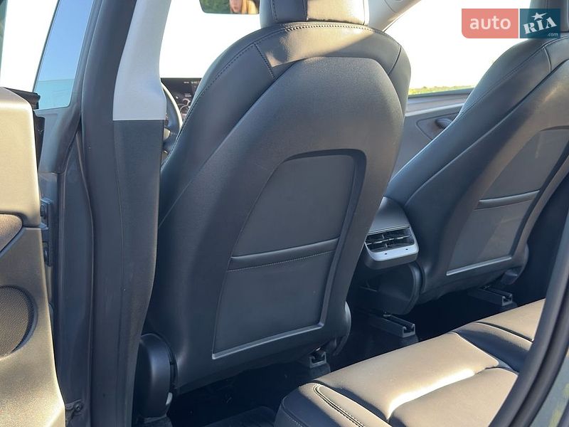 Позашляховик / Кросовер Tesla Model Y 2023 в Вінниці