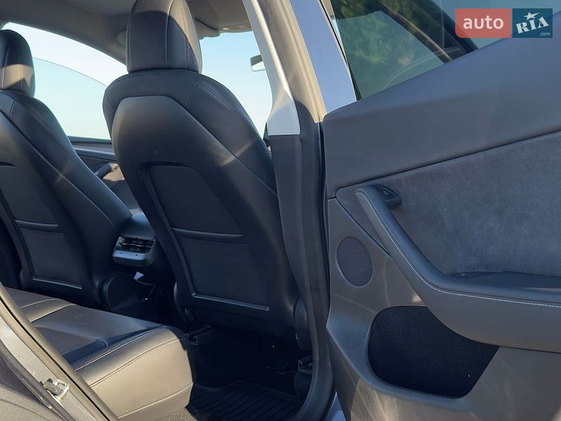 Позашляховик / Кросовер Tesla Model Y 2023 в Вінниці