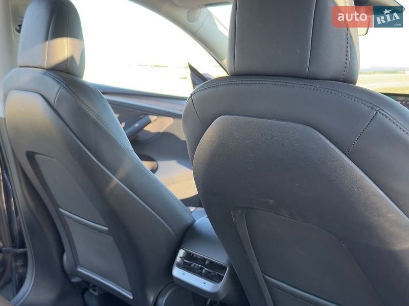 Позашляховик / Кросовер Tesla Model Y 2023 в Вінниці