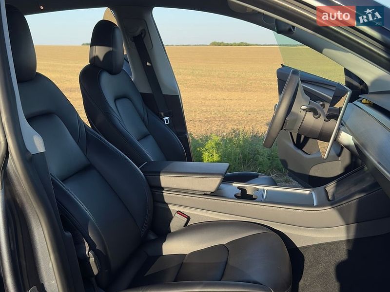 Позашляховик / Кросовер Tesla Model Y 2023 в Вінниці