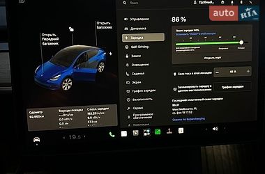 Позашляховик / Кросовер Tesla Model Y 2021 в Києві