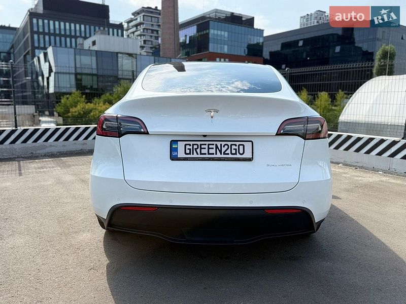 Позашляховик / Кросовер Tesla Model Y 2022 в Києві