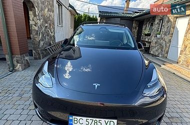 Внедорожник / Кроссовер Tesla Model Y 2024 в Львове