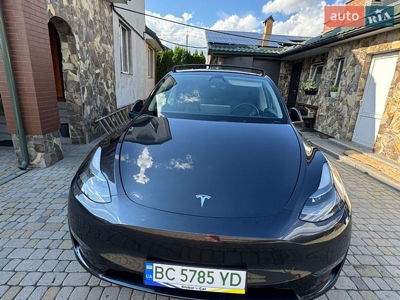 Внедорожник / Кроссовер Tesla Model Y 2024 в Львове