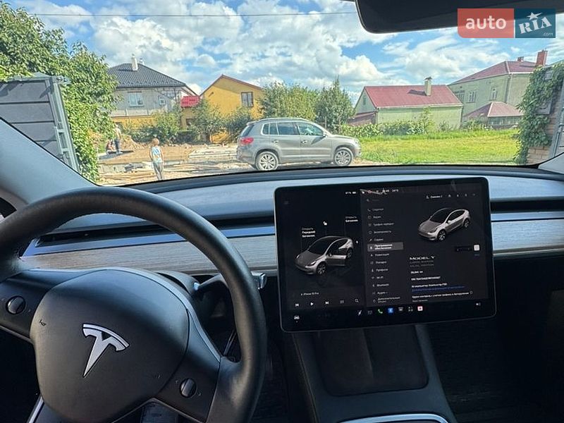 Внедорожник / Кроссовер Tesla Model Y 2024 в Львове