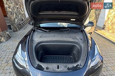 Внедорожник / Кроссовер Tesla Model Y 2024 в Львове