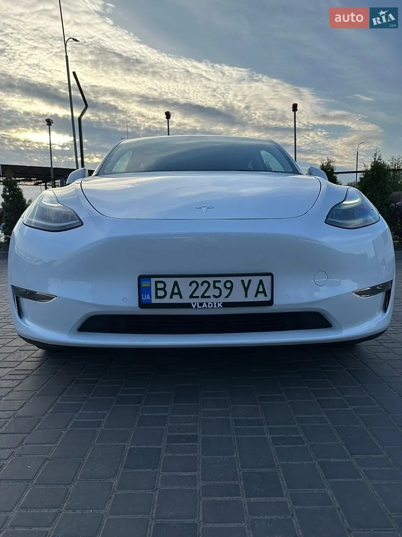 2022 Tesla Model Y - мініатюра 3