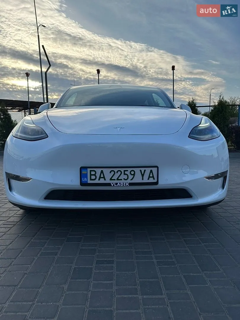 2022 Tesla Model Y - мініатюра 8