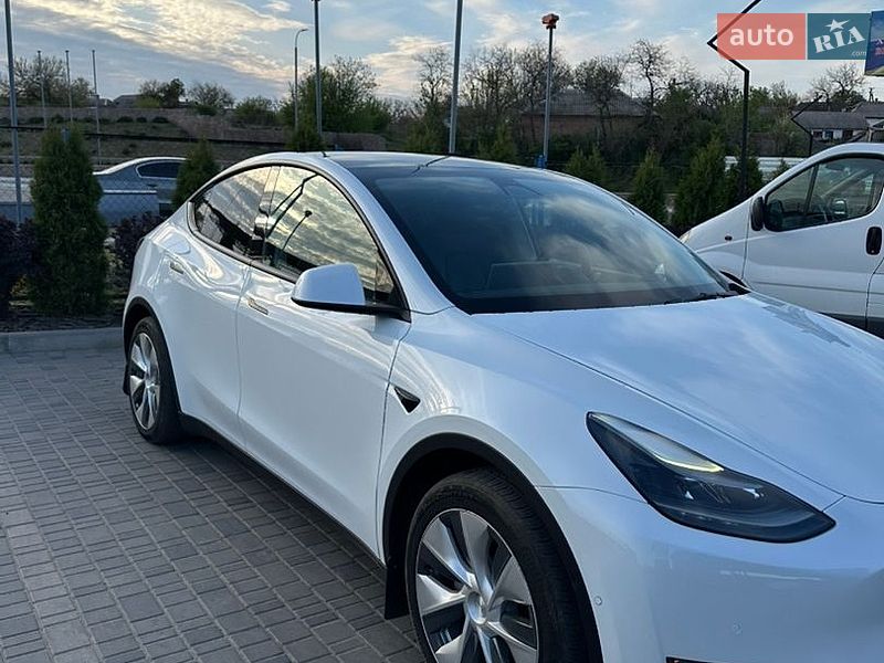 Внедорожник / Кроссовер Tesla Model Y 2022 в Новоукраинке