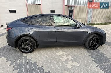 Внедорожник / Кроссовер Tesla Model Y 2023 в Львове
