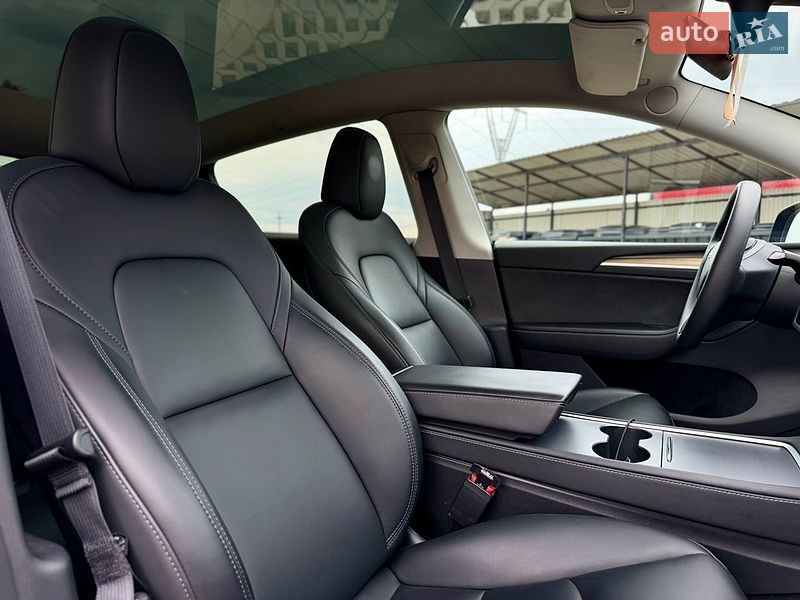 Позашляховик / Кросовер Tesla Model Y 2023 в Луцьку фото 32 Позашляховик / Кросовер Tesla Model Y 2023 в Луцьку