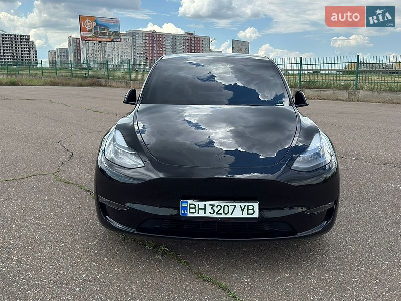 Внедорожник / Кроссовер Tesla Model Y 2023 в Одессе
