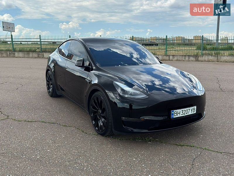 Внедорожник / Кроссовер Tesla Model Y 2023 в Одессе