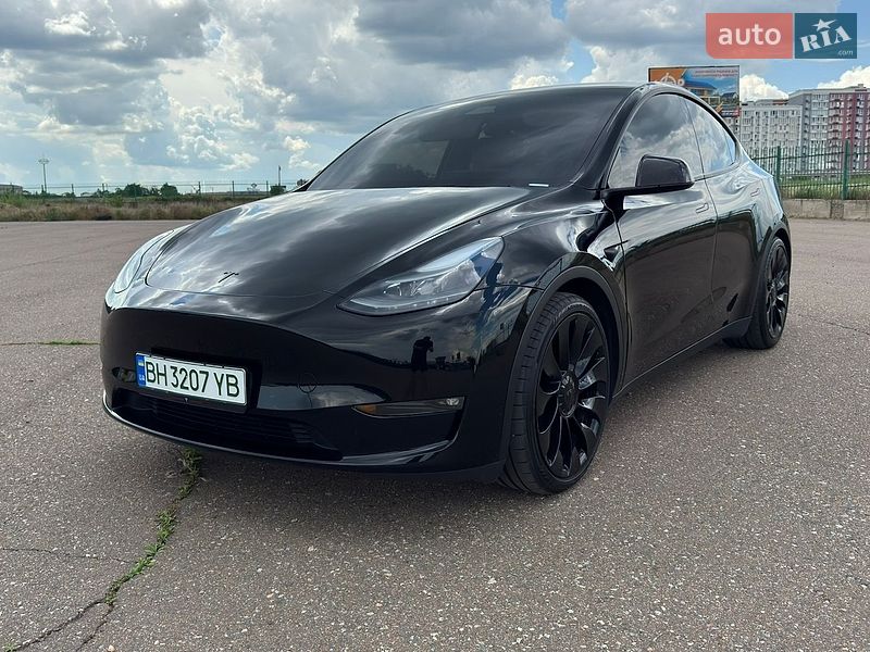 Внедорожник / Кроссовер Tesla Model Y 2023 в Одессе