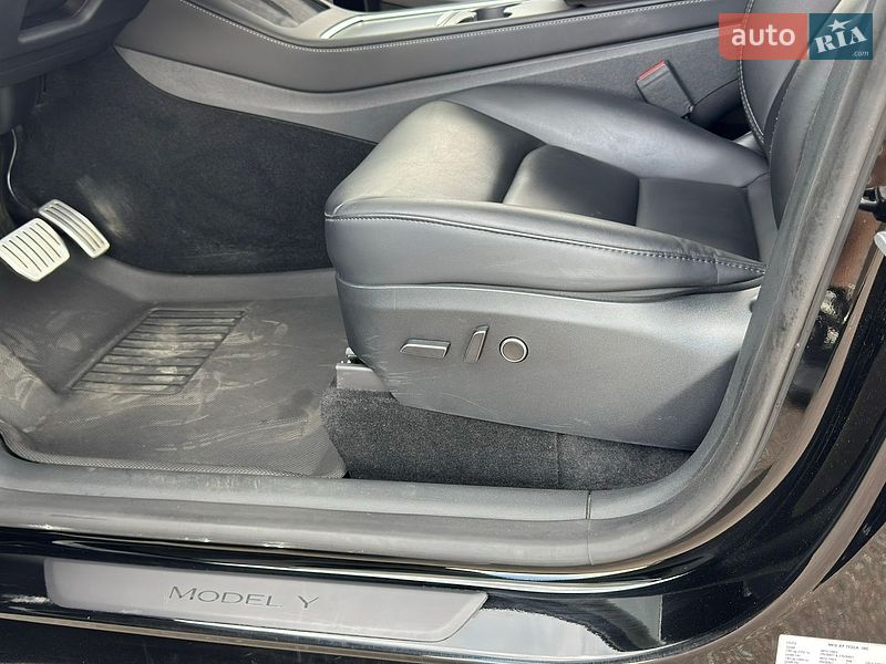 Внедорожник / Кроссовер Tesla Model Y 2023 в Одессе