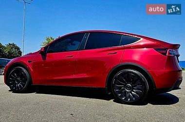 Позашляховик / Кросовер Tesla Model Y 2024 в Дніпрі