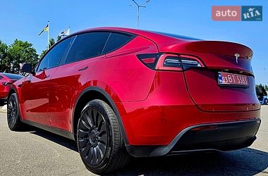 Позашляховик / Кросовер Tesla Model Y 2024 в Дніпрі