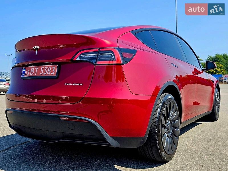 Позашляховик / Кросовер Tesla Model Y 2024 в Дніпрі