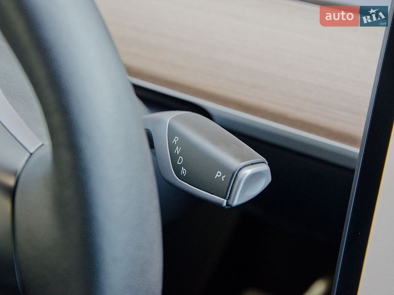 Позашляховик / Кросовер Tesla Model Y 2022 в Києві