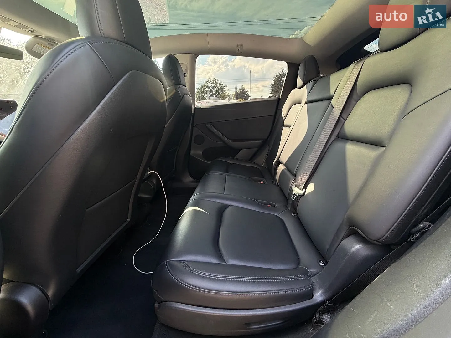2022 Tesla Model Y - мініатюра 17