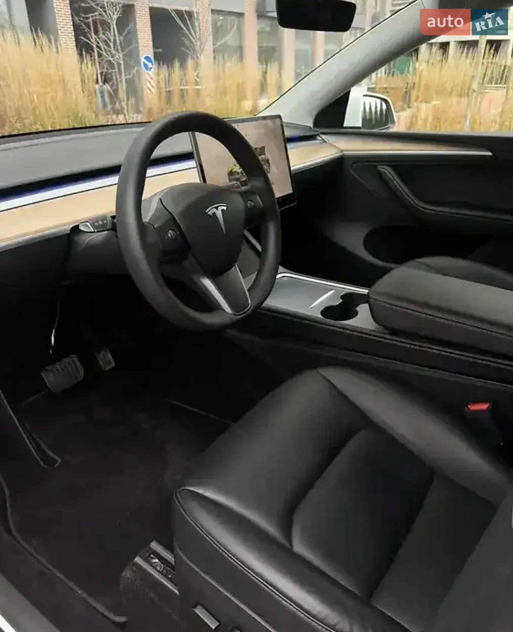 2023 Tesla Model Y - мініатюра 4