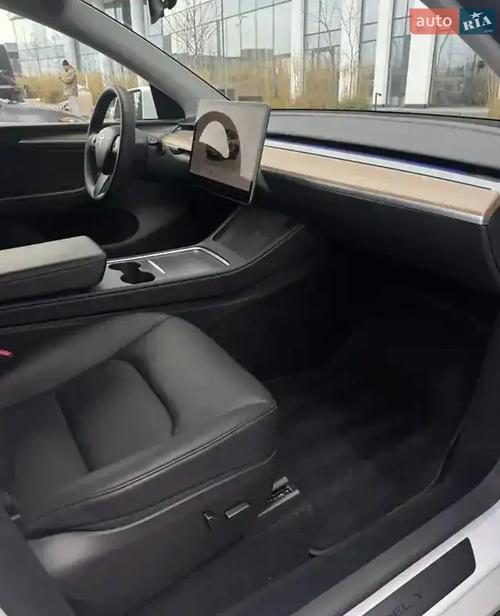 2023 Tesla Model Y - мініатюра 5