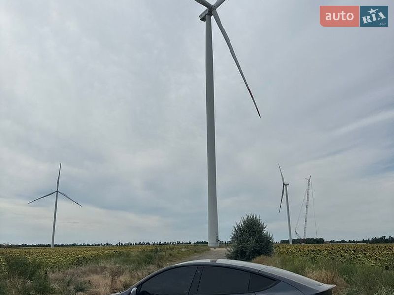 Tesla Model Y 2022 Tesla Model Y 2022