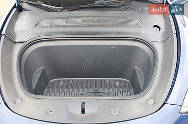 Позашляховик / Кросовер Tesla Model Y 2021 в Львові