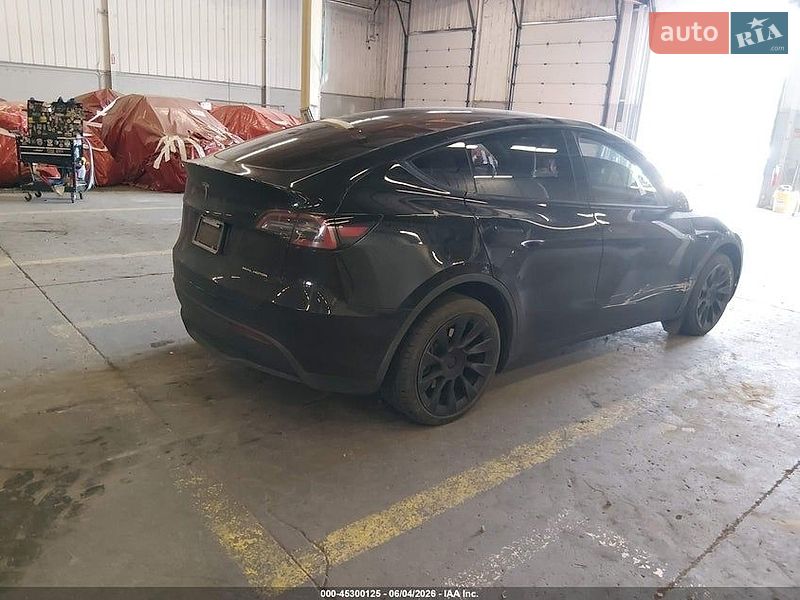 Внедорожник / Кроссовер Tesla Model Y 2023 в Львове