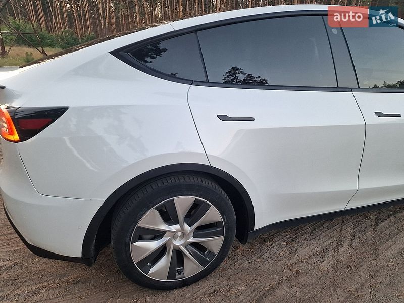 Внедорожник / Кроссовер Tesla Model Y 2022 в Черкассах
