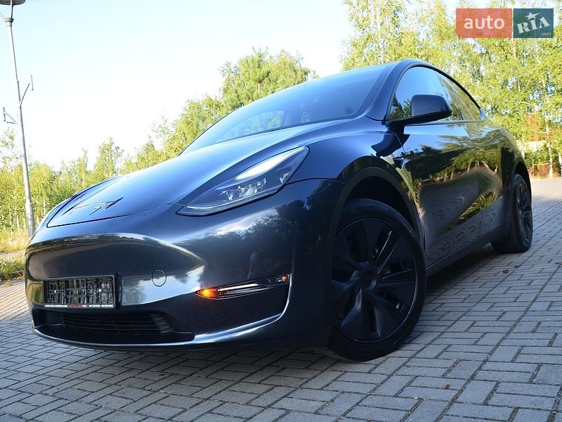 Внедорожник / Кроссовер Tesla Model Y 2025 в Дрогобыче