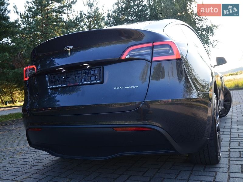 Внедорожник / Кроссовер Tesla Model Y 2025 в Дрогобыче