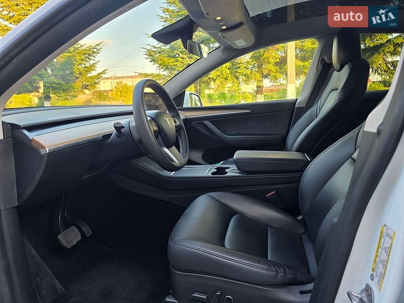 Позашляховик / Кросовер Tesla Model Y 2021 в Самборі