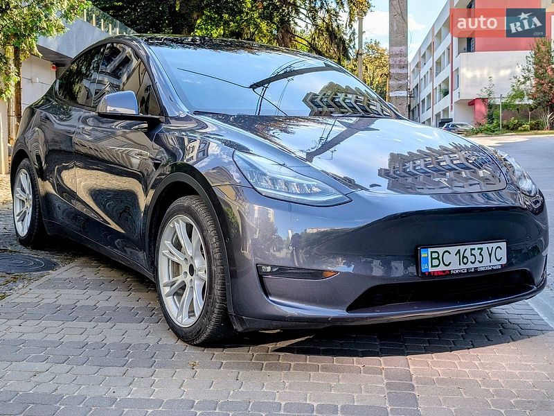 Внедорожник / Кроссовер Tesla Model Y 2021 в Львове