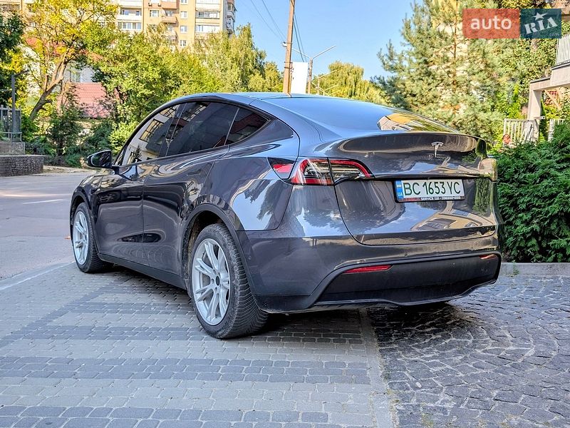 Внедорожник / Кроссовер Tesla Model Y 2021 в Львове