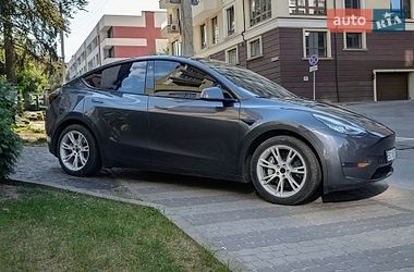 Позашляховик / Кросовер Tesla Model Y 2021 в Львові
