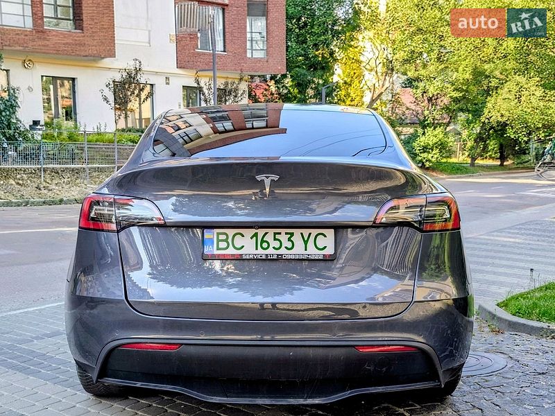 Внедорожник / Кроссовер Tesla Model Y 2021 в Львове