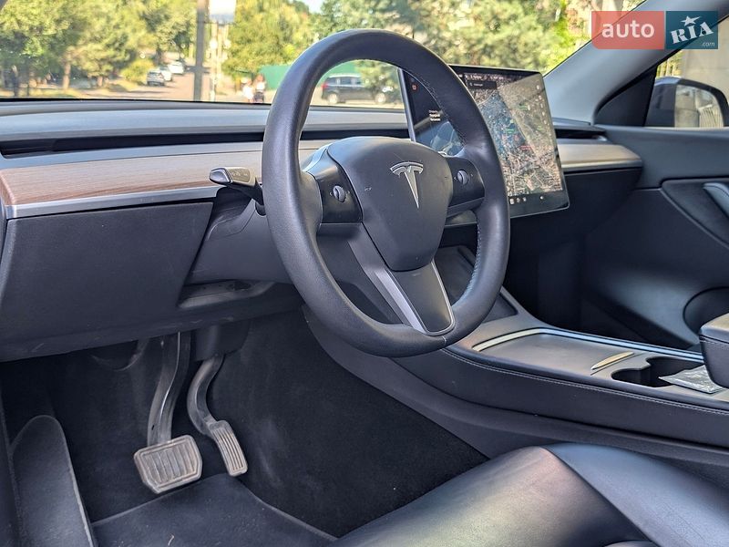 Внедорожник / Кроссовер Tesla Model Y 2021 в Львове