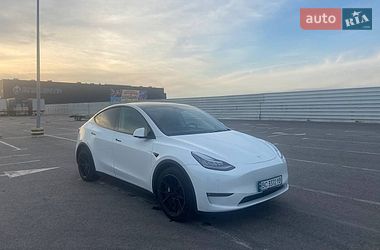 Внедорожник / Кроссовер Tesla Model Y 2021 в Львове