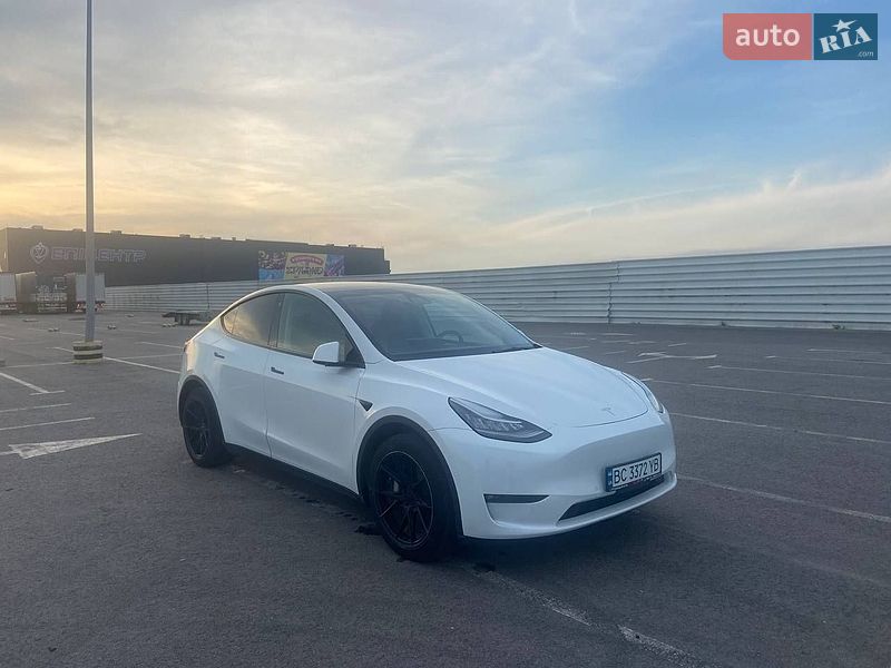 Tesla Model Y 2021 Tesla Model Y 2021