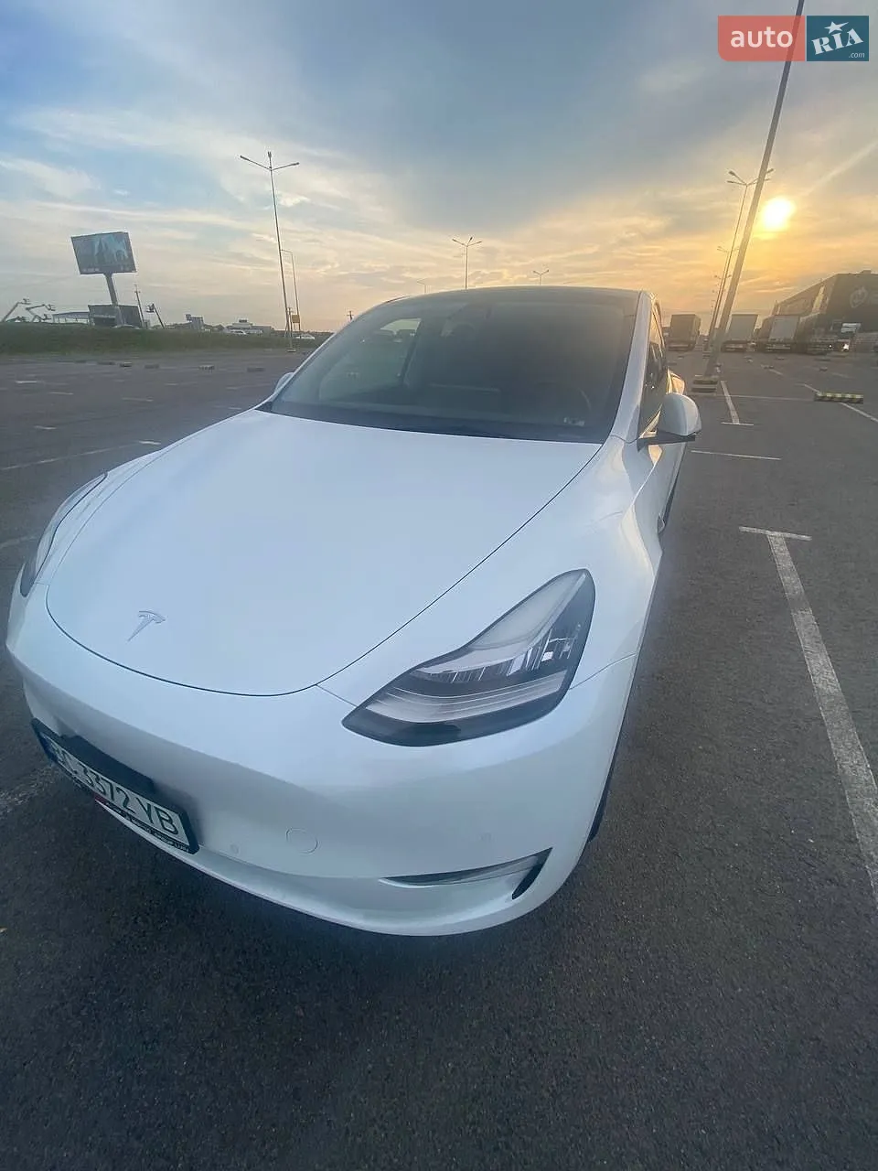 2021 Tesla Model Y - мініатюра 2