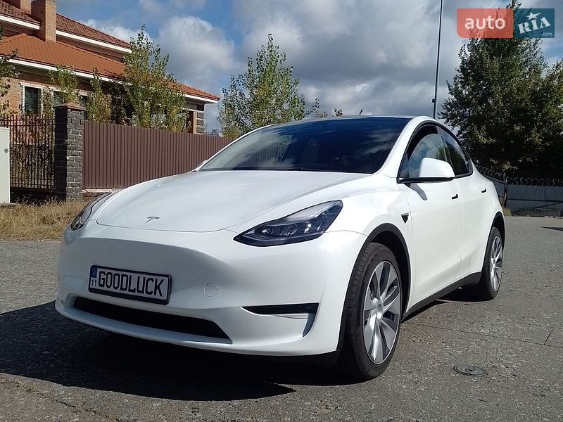 Позашляховик / Кросовер Tesla Model Y 2023 в Києві