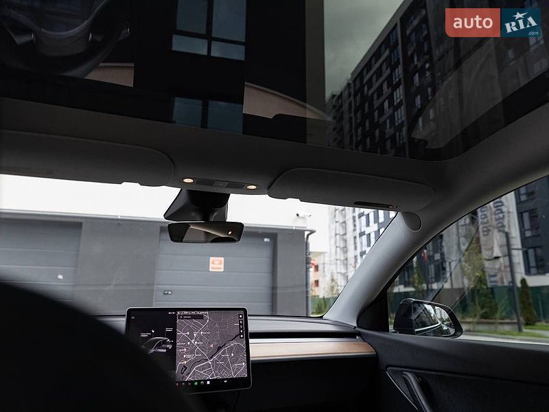 Внедорожник / Кроссовер Tesla Model Y 2022 в Львове