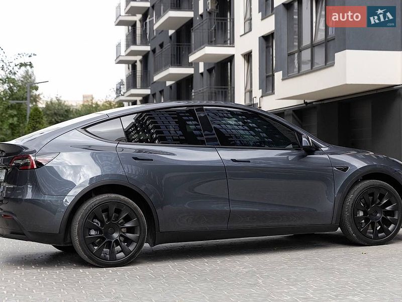 Внедорожник / Кроссовер Tesla Model Y 2022 в Львове