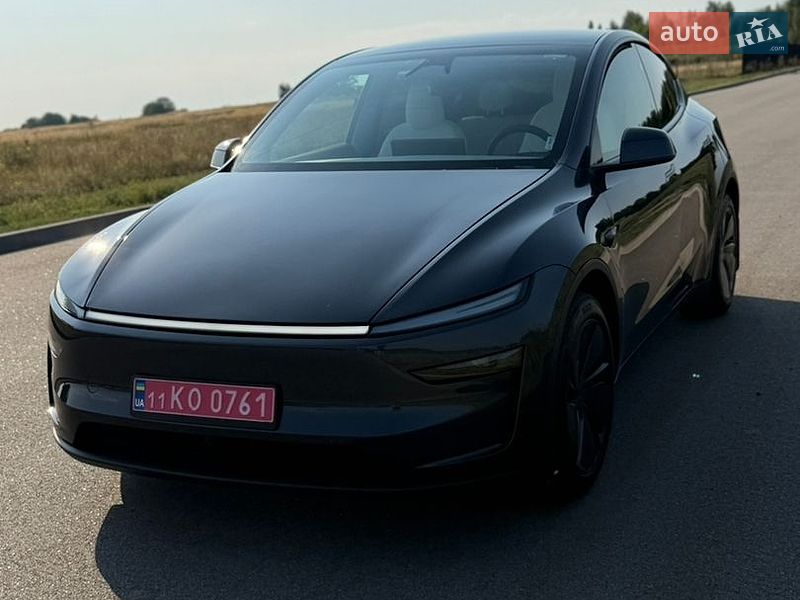 Внедорожник / Кроссовер Tesla Model Y 2025 в Киеве