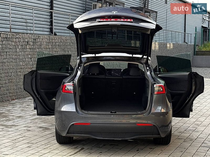 Позашляховик / Кросовер Tesla Model Y 2021 в Луцьку фото 31 Позашляховик / Кросовер Tesla Model Y 2021 в Луцьку